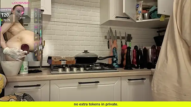 Edena  online show from 02-06-26, 04:25