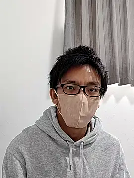 Snapshot of mitsuki0915 chatting on 11-17-25, 01:42 mitsuki0915 online show from 11-17-25, 01:42