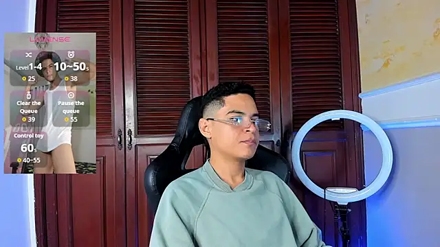 Snapshot of edy_play chatting on 10-19-25, 07:11 edy play online show from 10-19-25, 07:11