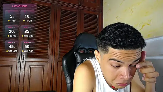 Snapshot of edy_play chatting on 09-25-25, 04:29 edy play online show from 09-25-25, 04:29