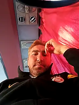 Snapshot of mert0359 chatting on 09-30-25, 05:13 mert0359 online show from 09-30-25, 05:13