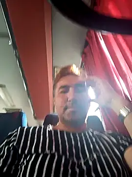 Snapshot of mert0359 chatting on 09-10-25, 01:21 mert0359 online show from 09-10-25, 01:21