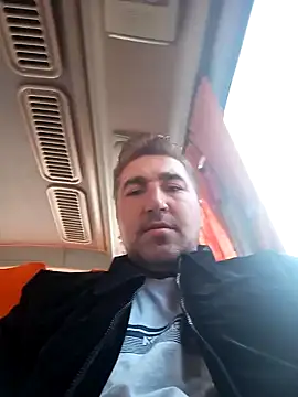 Snapshot of mert0359 chatting on 11-01-25, 12:21 mert0359 online show from 11-01-25, 12:21