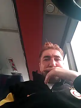 Snapshot of mert0359 chatting on 09-26-25, 01:29 mert0359 online show from 09-26-25, 01:29