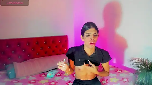 Snapshot of Lady_Dirty444 chatting on 09-10-25, 03:00 Lady Dirty444 online show from 09-10-25, 03:00