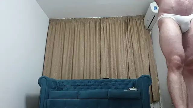 Snapshot of BLOND_GOD chatting on 10-24-25, 04:33 BLOND GOD online show from 10-24-25, 04:33