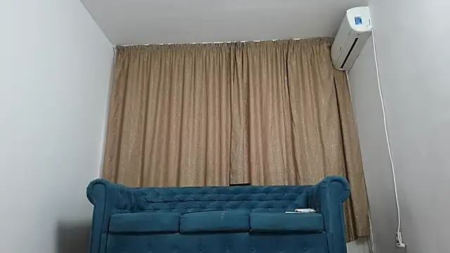 Snapshot of BLOND_GOD chatting on 11-11-25, 07:58 BLOND GOD online show from 11-11-25, 07:58