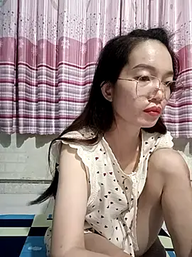 Snapshot of Lyly999 chatting on 09-30-25, 06:03 Lyly999 online show from 09-30-25, 06:03