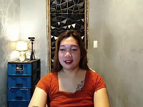 Snapshot of ur_sexymaurice chatting on 04-26-26, 11:02 ur sexymaurice online show from 04-26-26, 11:02