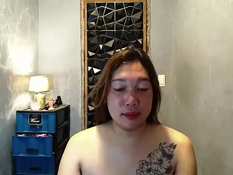 Snapshot of ur_sexymaurice chatting on 05-05-26, 10:13 ur sexymaurice online show from 05-05-26, 10:13