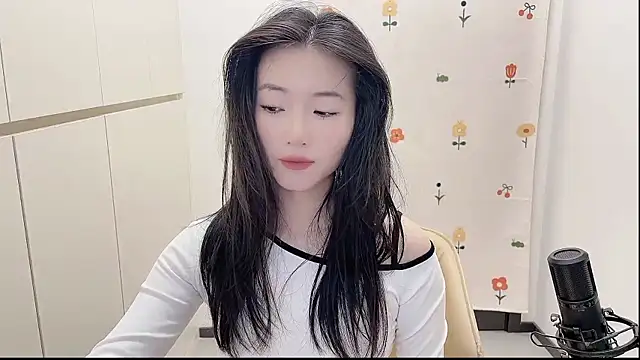 Rosalind xixi online show from 09-19-25, 11:47