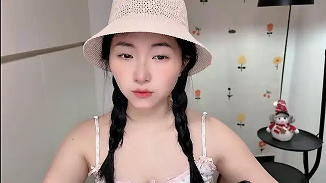 Rosalind xixi online show from 03-10-26, 07:45