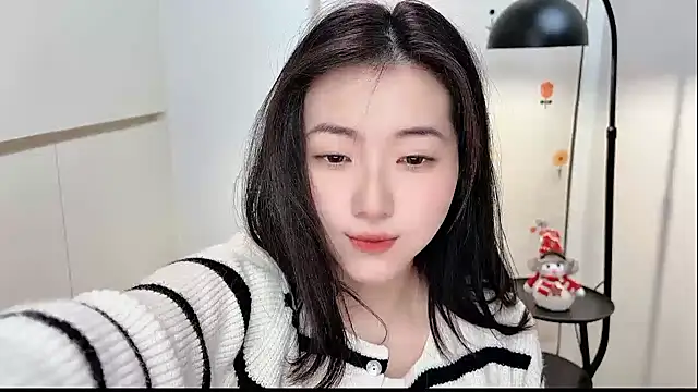 Rosalind xixi online show from 12-19-25, 09:22