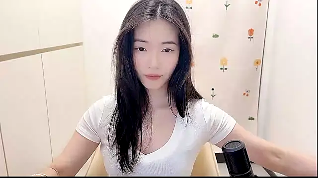Rosalind xixi online show from 10-17-25, 08:17