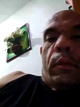 Snapshot of mexhotbi chatting on 05-18-26, 02:33 mexhotbi online show from 05-18-26, 02:33