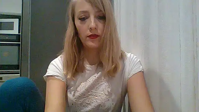 Snapshot of Vexxaa chatting on 02-22-26, 04:19 Vexxaa online show from 02-22-26, 04:19