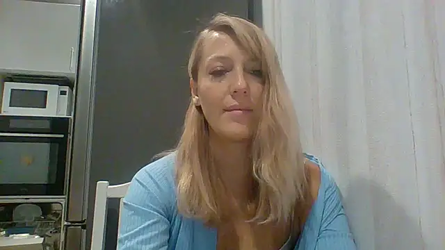 Snapshot of Vexxaa chatting on 11-13-25, 08:46 Vexxaa online show from 11-13-25, 08:46