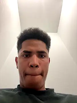 Snapshot of fuego01 chatting on 12-16-25, 06:50 fuego01 online show from 12-16-25, 06:50