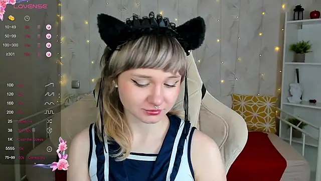 Tori Cutie online show from 03-08-26, 12:05