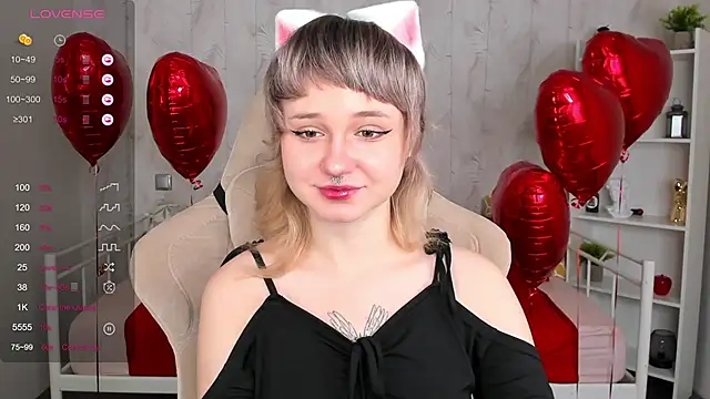 Tori Cutie online show from 02-12-26, 12:10