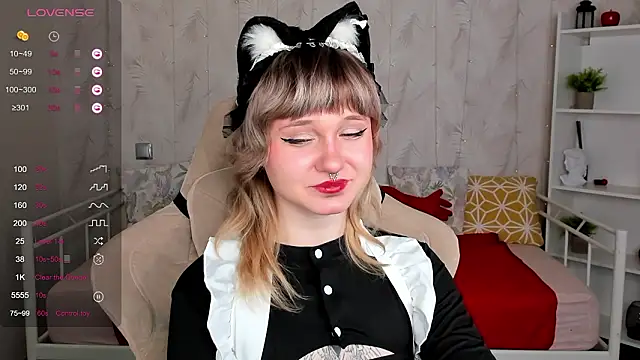 Tori Cutie online show from 03-18-26, 12:03