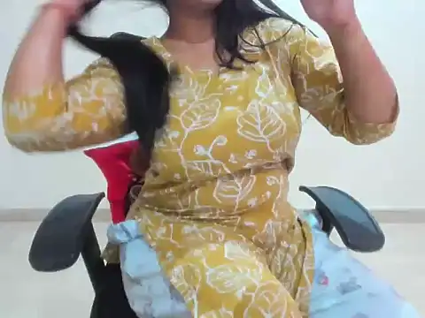 Hina Chaudhary online show from 04-17-26, 06:16