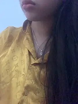 Nguyenha11 online show from 11-12-25, 08:51