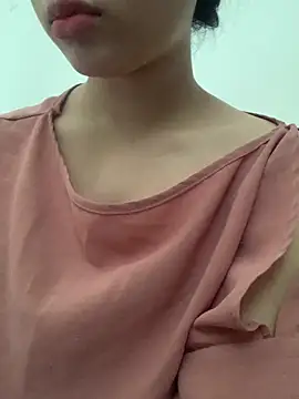 Snapshot of Nguyenha11 chatting on 09-15-25, 08:26 Nguyenha11 online show from 09-15-25, 08:26