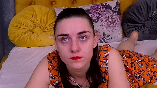 Snapshot of Jessica_White_ chatting on 12-19-25, 04:27 Jessica White online show from 12-19-25, 04:27