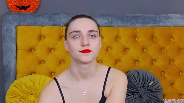 Snapshot of Jessica_White_ chatting on 11-27-25, 04:02 Jessica White online show from 11-27-25, 04:02