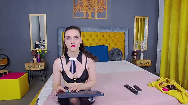 Snapshot of Jessica_White_ chatting on 07-18-26, 04:10 Jessica White online show from 07-18-26, 04:10