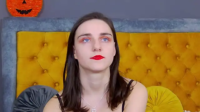 Snapshot of Jessica_White_ chatting on 11-25-25, 04:13 Jessica White online show from 11-25-25, 04:13