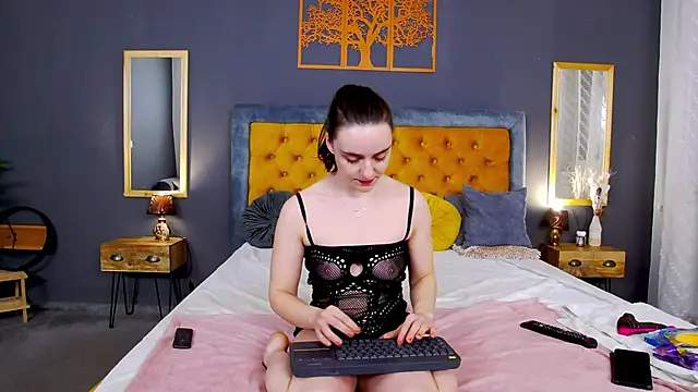 Jessica White  online show from 02-20-26, 04:09