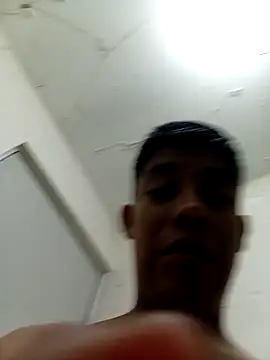 Tupapasiitooo online show from 04-30-26, 06:20