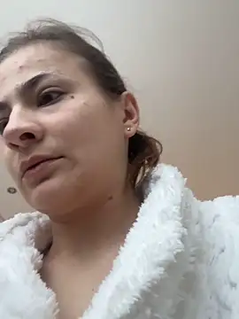 IsabellaEtha online show from 12-15-25, 10:10