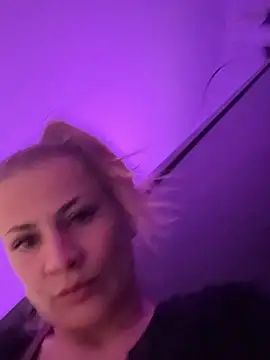 IsabellaEtha online show from 10-29-25, 04:50