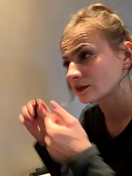 IsabellaEtha online show from 11-06-25, 03:16