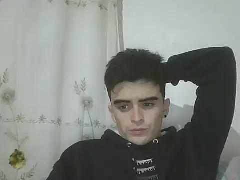 Rodrigo99 9 online show from 03-26-26, 06:33