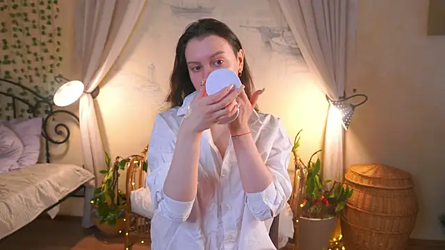 EvaDowe online show from 02-24-26, 03:40