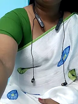 yelmaji91 online show from 10-22-25, 04:56