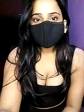 Snapshot of Amisha2 chatting on 01-11-26, 04:25 Amisha2 online show from 01-11-26, 04:25