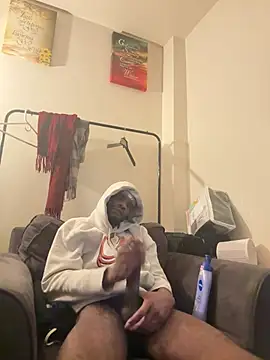 Snapshot of BigBDMari chatting on 02-08-26, 04:59 BigBDMari online show from 02-08-26, 04:59