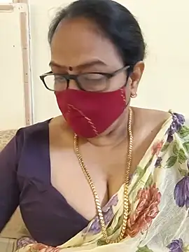 Snapshot of heera-rani chatting on 07-12-26, 04:02 heera-rani online show from 07-12-26, 04:02