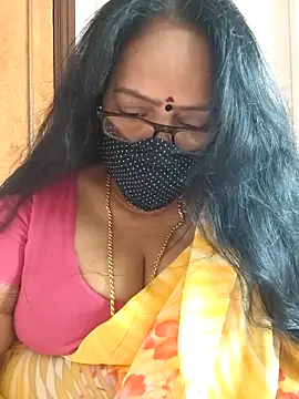 Snapshot of heera-rani chatting on 09-14-25, 05:41 heera-rani online show from 09-14-25, 05:41