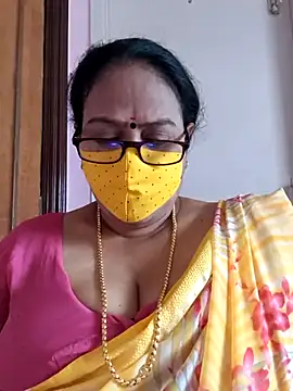 Snapshot of heera-rani chatting on 09-13-25, 04:56 heera-rani online show from 09-13-25, 04:56