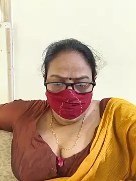 Snapshot of heera-rani chatting on 05-28-26, 06:32 heera-rani online show from 05-28-26, 06:32