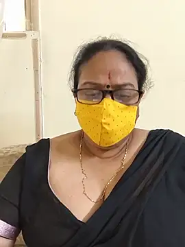 Snapshot of heera-rani chatting on 06-01-26, 09:31 heera-rani online show from 06-01-26, 09:31