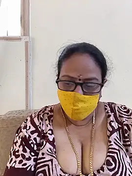 Snapshot of heera-rani chatting on 07-02-26, 03:45 heera-rani online show from 07-02-26, 03:45