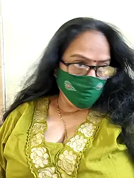 Snapshot of heera-rani chatting on 05-11-26, 05:31 heera-rani online show from 05-11-26, 05:31