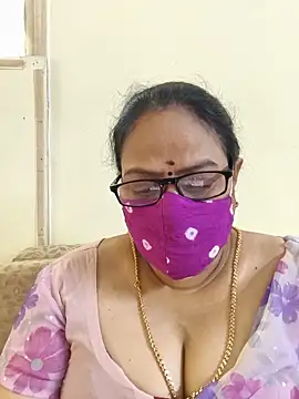 Snapshot of heera-rani chatting on 06-22-26, 05:48 heera-rani online show from 06-22-26, 05:48